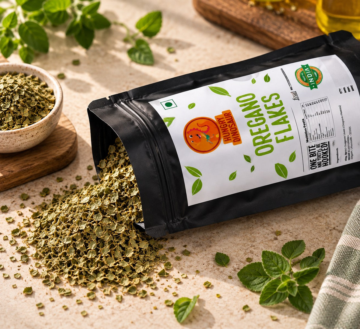 Oregano Flakes pouch, open